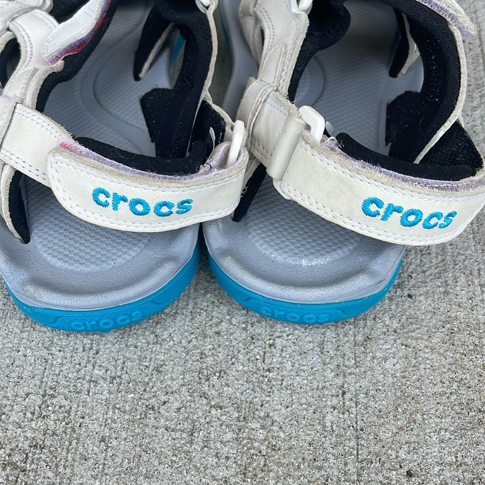 Crocs Blue White XTG Lopro Golf Strap Back Spikeless Sandals Shoes Womens Size 8 - Picture 3 of 5